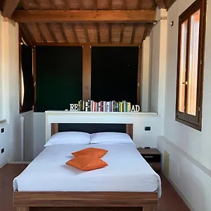 https://locazione-via-fama-7.hotelinveneto.com